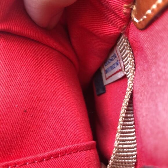 Dooney & Burke pebble grain bitsy bag - Picture 9 of 9